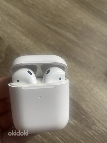 AirPods