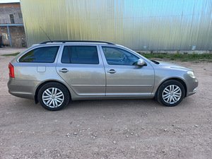 2010 Škoda octavia 1,6d manual (5 foto / 15)