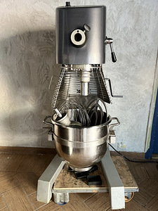 Universaalajam Diamond BM-30AT/N