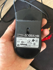 HP Pavillion Gaming 15 / HyperX Cloud II / HyperX Pulsefire (8 foto / 10)