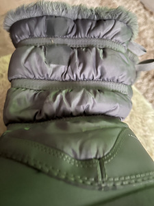 CROCS W6, как новый (2 фото из 6)