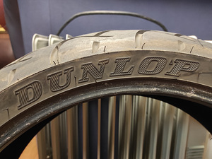Dunlop180/55р18 задняя (3 фото из 3)