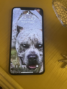 iPhone 11 Pro Max 512 GB (1 foto / 2)