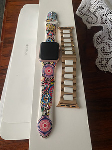 Apple watch 38 series 2 Rose Gold (1 foto / 4)
