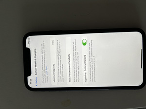 iPhone 11 64 ГБ (6 фото из 6)