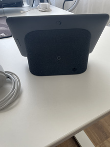 Google Nest Hub (2 фото из 2)