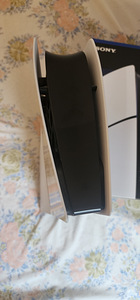 Playstation 5 Slim Digital 1TB + New Colteroller Dualsense (5 foto / 9)