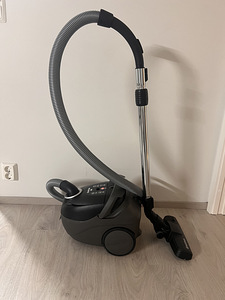 Nilfisk One Pölynimuri (1 valokuva sivusta 5)