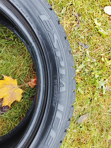 Naastrehvid R18/50/215 Falken (5 foto / 6)