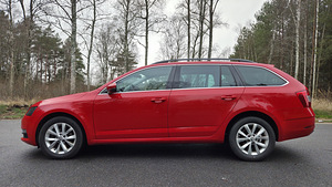 Škoda Octavia Ambition Business (4 foto / 15)
