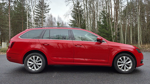 Škoda Octavia Ambition Business (5 foto / 15)