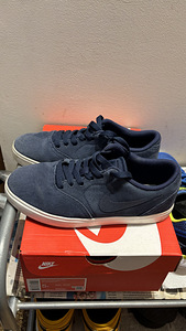 Nike 37,5 tumesinised (3 foto / 4)