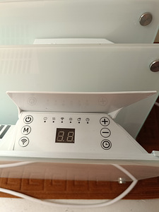 Продается радиатор с стеклянной панелью Termo Glass WiFi 100 (2 фото из 2)