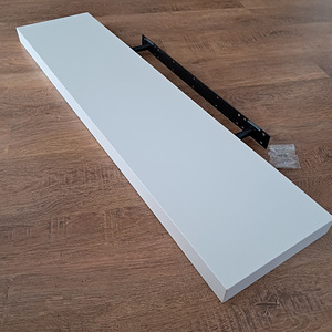 Настенная полка IKEA (1 фото из 3)