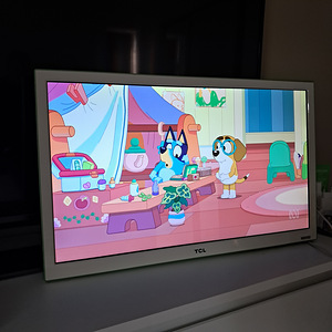 Full HD телевизор 24 (1 фото из 4)