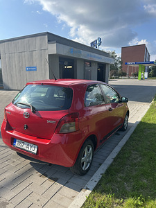 Toyota Yaris 2007 64 kW. reg tasu makstud! (3 foto / 10)