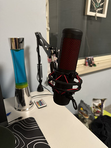 Microphone hyperx quadcast fast sale, very good condition (2 foto / 2)