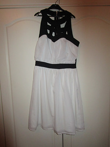 Kleit 146-152-158cm (XS/32/34) (1 foto / 2)
