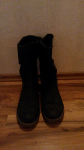Mustad saapad nr 41 (2 foto / 3)