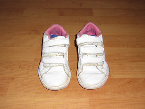 Tossud Reebok, suurus 31 (2 foto / 3)