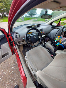 Citroen C4 1.6 80kW (7 foto / 9)