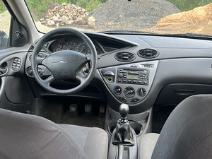 Ford Focus (5 фото из 5)