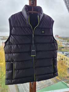 Hugo Boss meeste vest, soe, uus. (2 foto / 3)