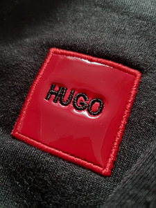 Meeste ülikond Hugo Boss, uus. (3 foto / 3)