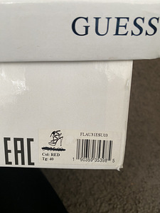 Uus Guess kingad s40 (4 foto / 4)