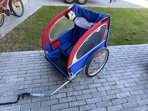 Jalgratta käru / haagis (1 foto / 4)