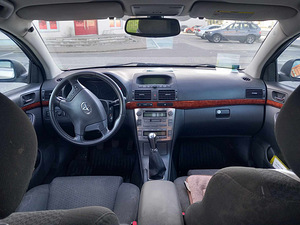 TYOTA AVENSIS 1.8 BENS (6 foto / 7)