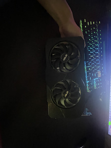 Видеокарта ASUS 2060 6Gb (1 фото из 3)