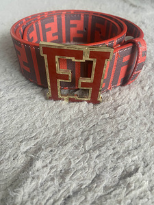 Ремень Fendi (1 фото из 1)