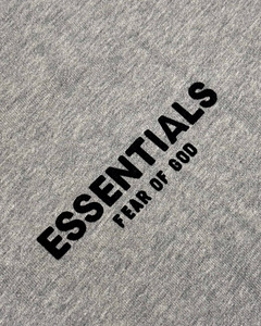 Худи "ESSENTIALS" (1 фото из 7)