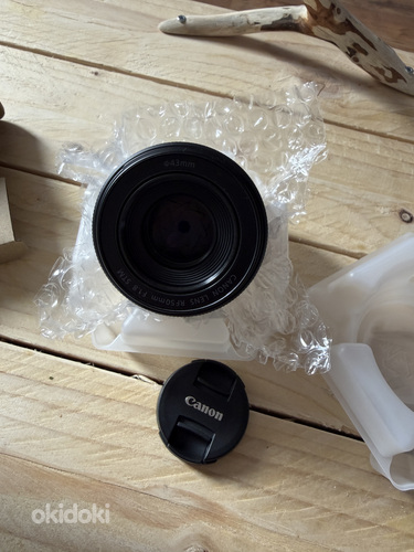 Canon RF 50mm f/1.8 STM