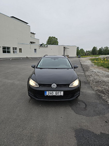 Volkswagen Golf (1 foto / 10)