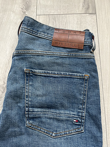 Uued meeste teksad Tommy Hilfiger (3 foto / 4)