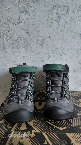 Keen matkasaapad EU 29