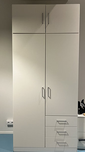 Riidekapp (1 foto / 2)