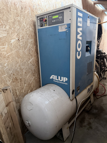 Винтовой компрессор Alup с осушителем и ресивером 500L