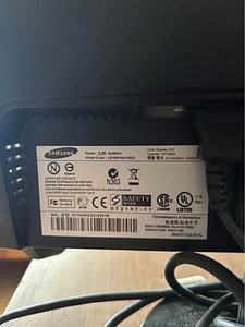 Samsung monitor (3 foto / 3)