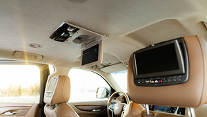 Cadillac Escalade (5 фото из 9)