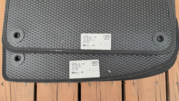 Audi A3 8P (2004-2013) originaaljalamatid