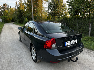 Volvo S40 2.0D 100kw 2010A (4 foto / 13)