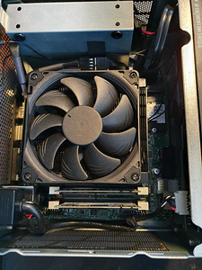 MSI PRO DP20Z 5M Ülivõimas väikearvuti (5 foto / 5)