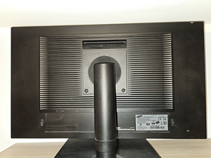 Monitor Samsung S24E450B 24" FULLHD (2 foto / 2)