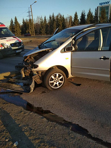 Müüa Sharan Wolksvagen varuosadeks (1 foto / 1)