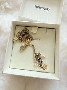 UUS Swarovski seahorse kaelakee (2 foto / 2)