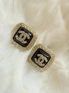 Chanel black square CC earrings (1 foto / 5)
