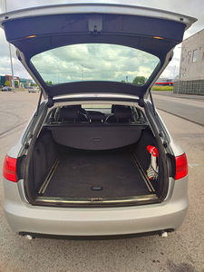 Audi A6 Avant Quattro 2007 (9 foto / 14)